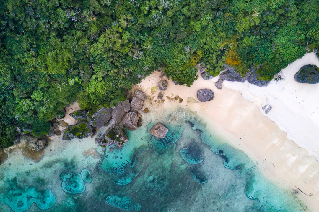 jeux d'amour à la plage : 10 idées pour un été romantique et amusant en couple